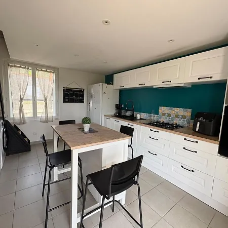 Holiday home Maison-proche De La Gare